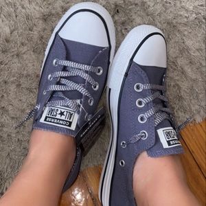 Woman’s converse sneakers